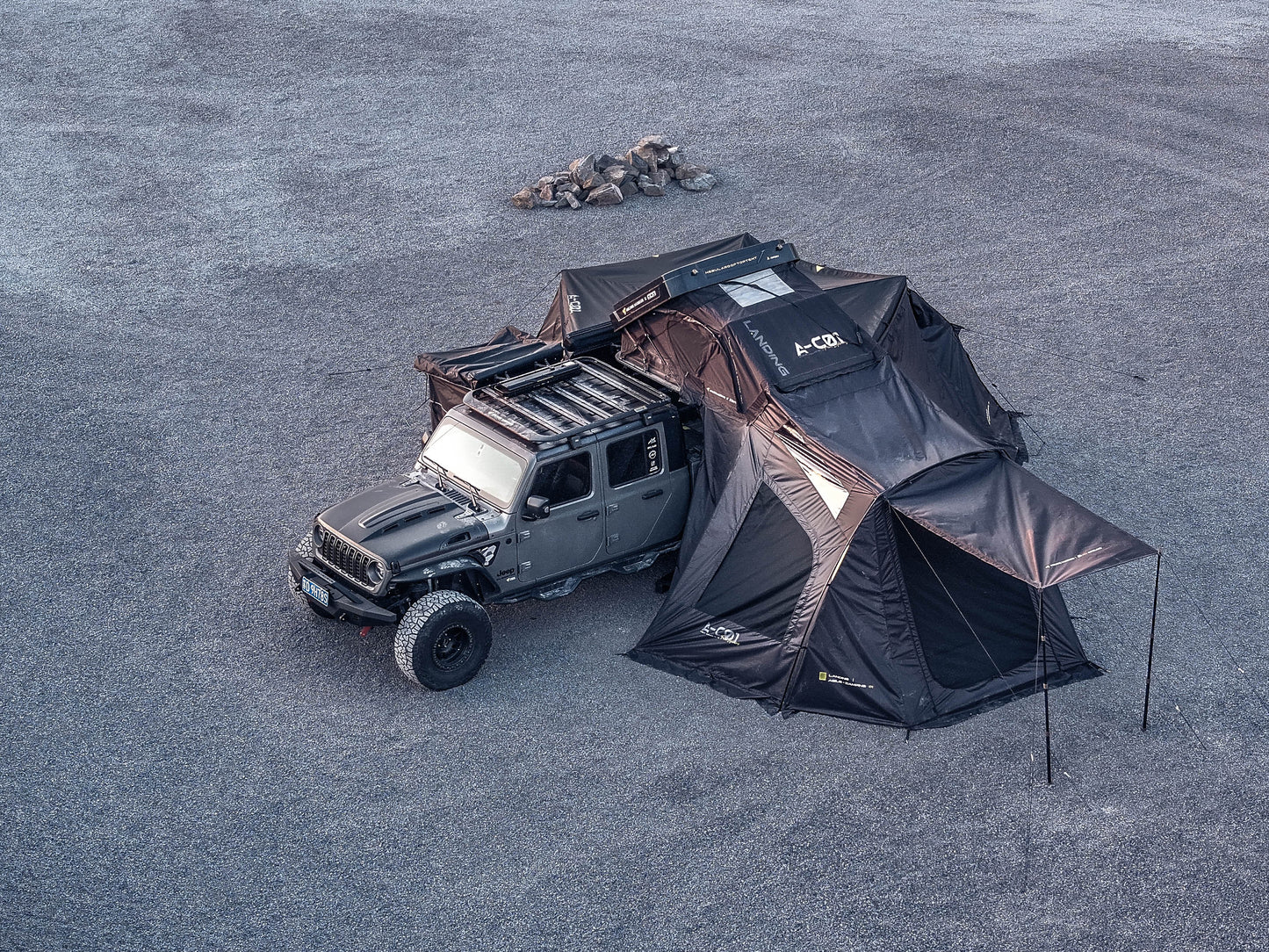 AW Hard Shell 270 Awning