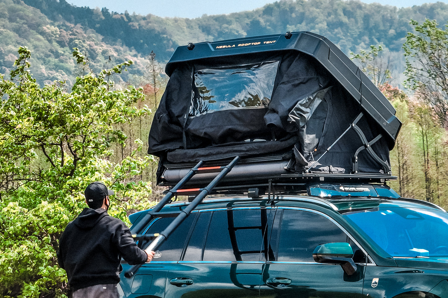 AW Hard Shell Roof Top Tent