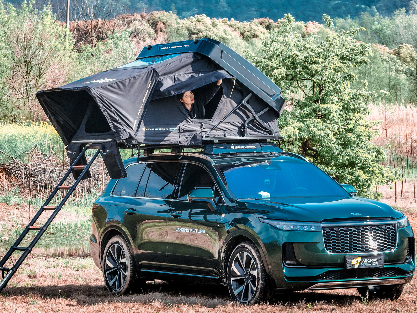 AW Hard Shell Roof Top Tent