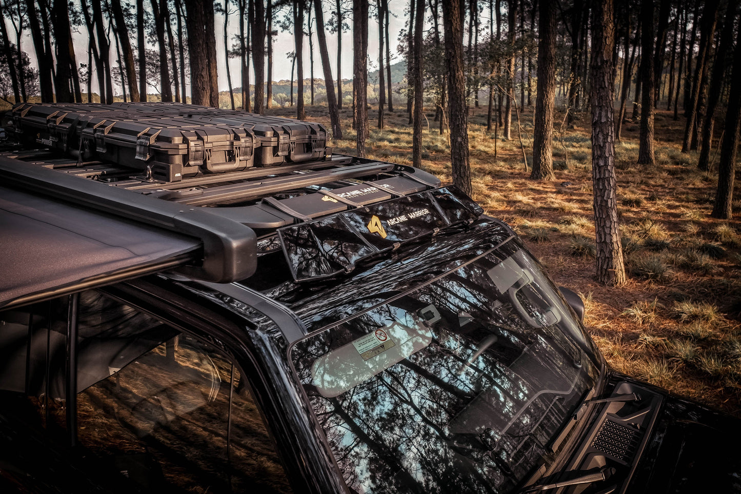 STORM ROOF PLATFORM - WIND DEFLECTOR