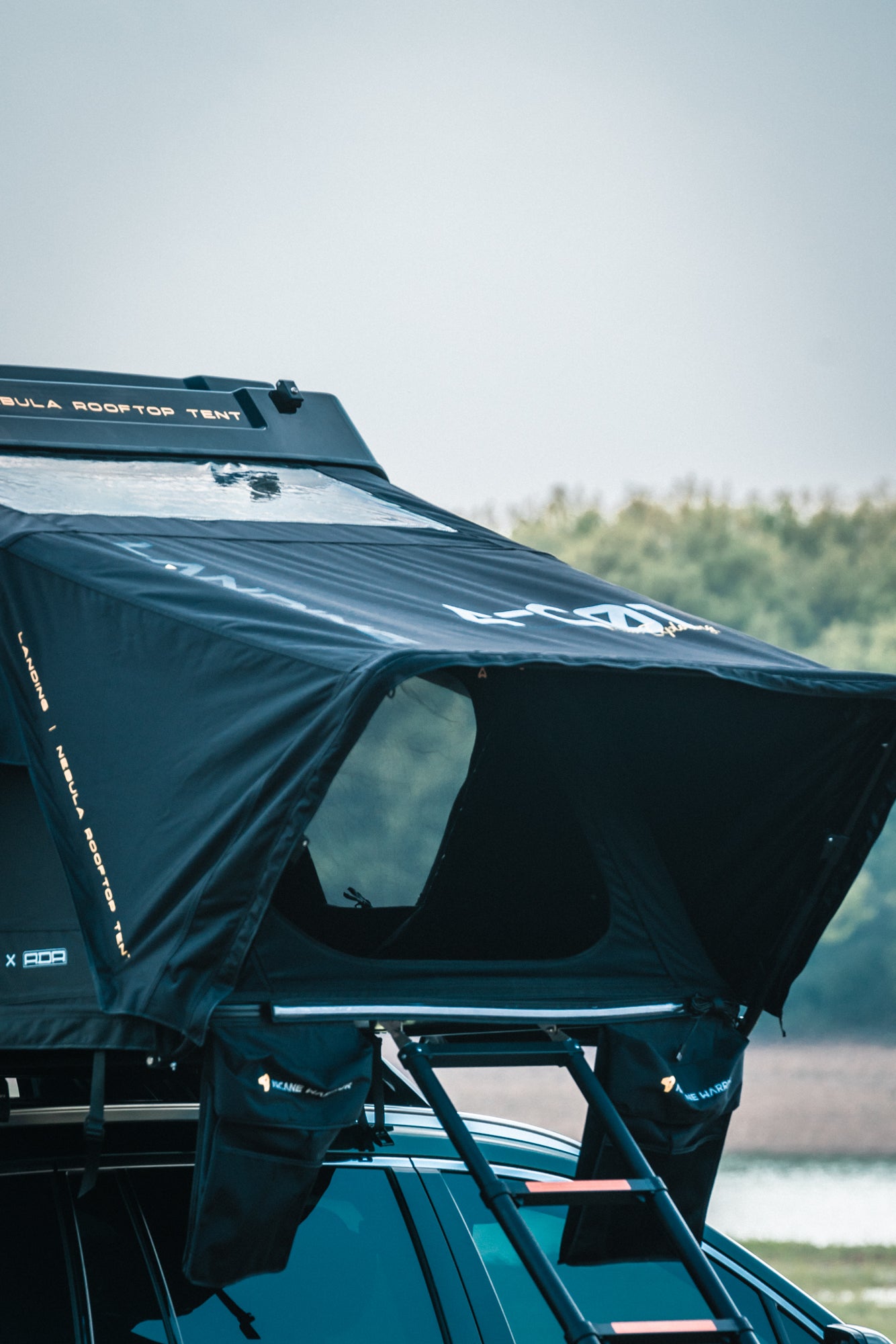 AW Hard Shell Roof Top Tent