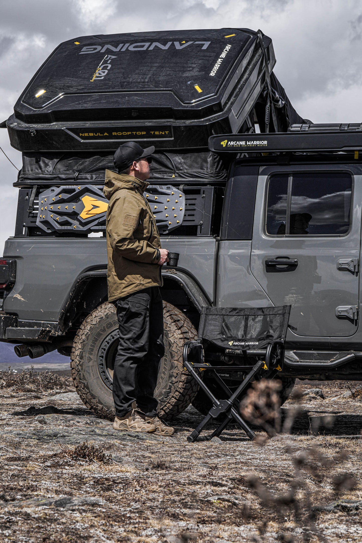 AW Hard Shell Roof Top Tent