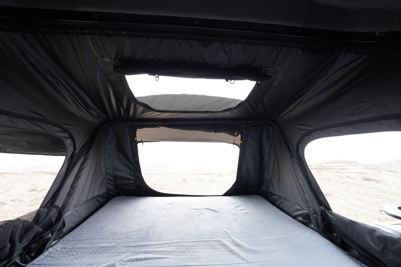 AW Hard Shell Roof Top Tent
