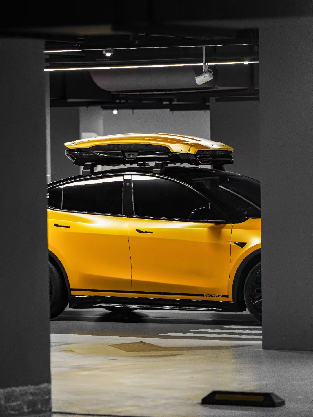 VIZOR Roof Rack - Tesla Model Y