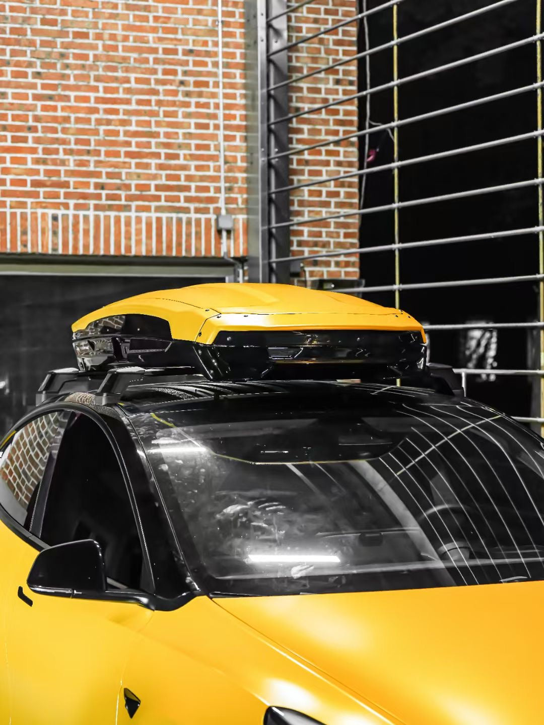 VIZOR Roof Rack - Tesla Model Y