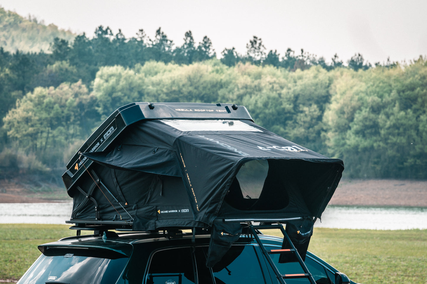 AW Hard Shell Roof Top Tent